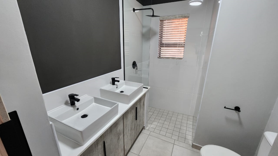 To Let 3 Bedroom Property for Rent in Waterval East North West